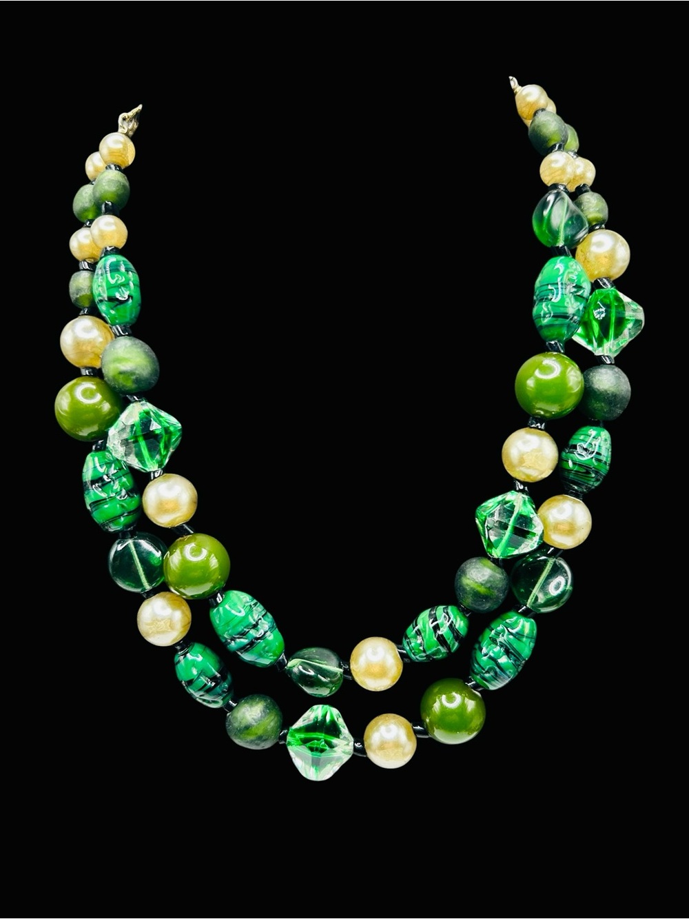 Vintage Green Art Glass and Lucite Bead Necklace